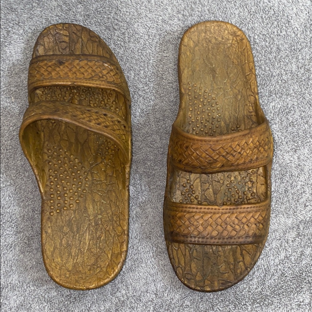 🌵Cute lightweight vegan sandals with weave patterned straps! - Picture 1 of 6